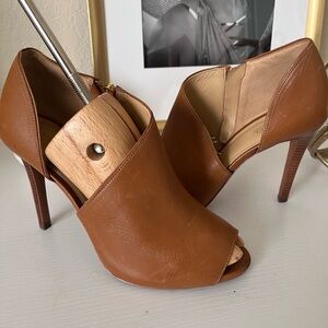 Elegant Tan Peep-Toe Heels